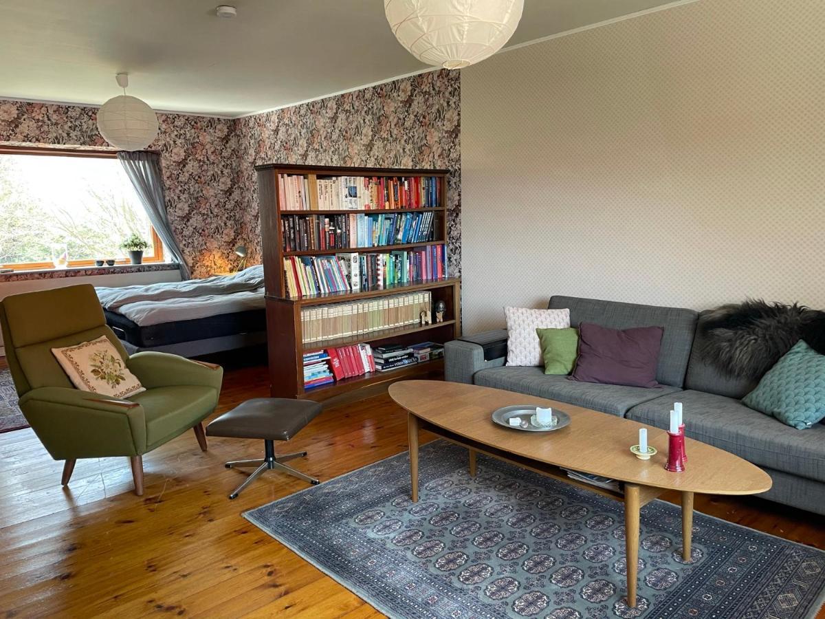 Apartamento Retro Bolig - Fyldt Med Hygge! Ingen Luksus Kolind Exterior foto