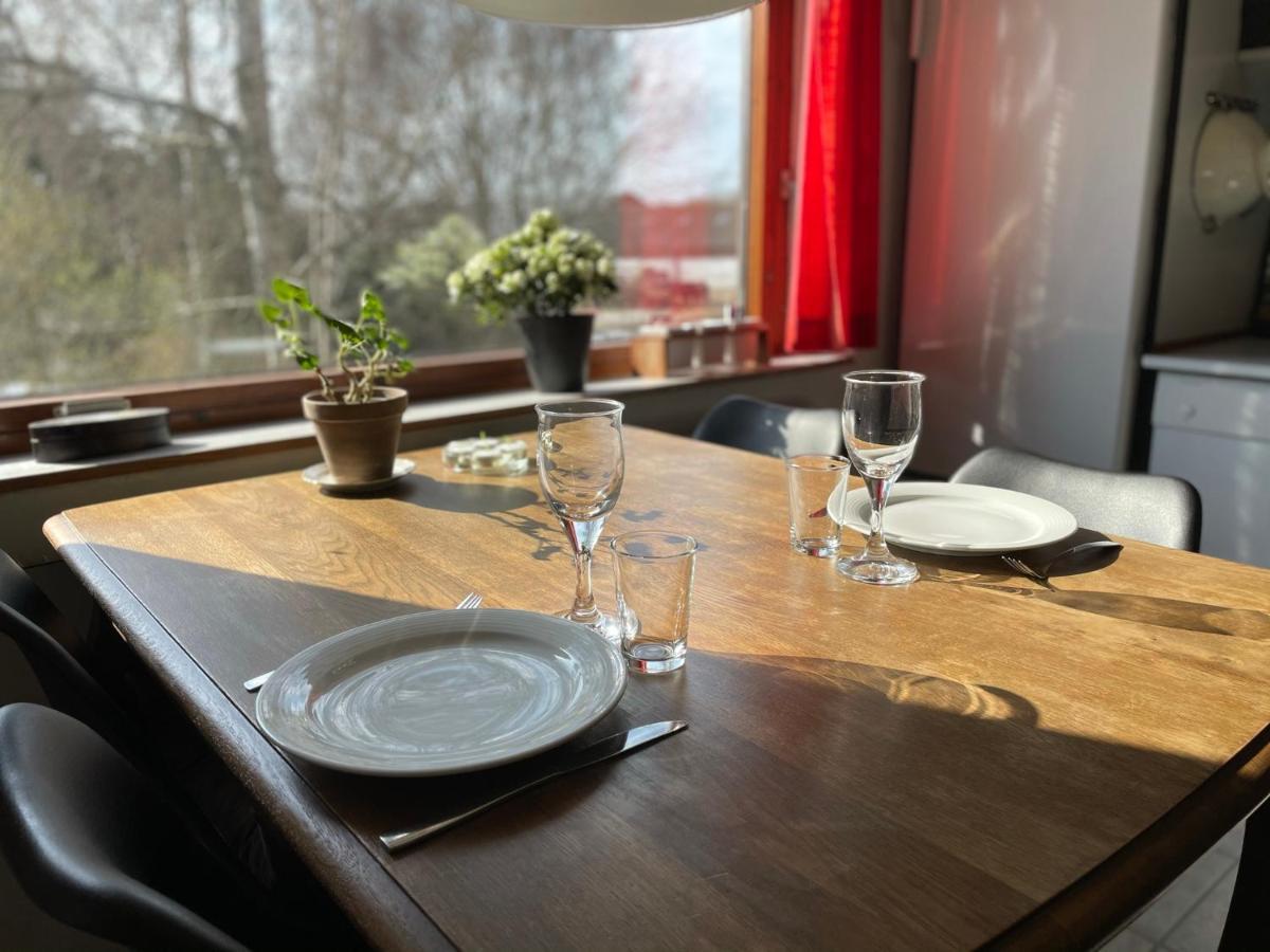 Apartamento Retro Bolig - Fyldt Med Hygge! Ingen Luksus Kolind Exterior foto