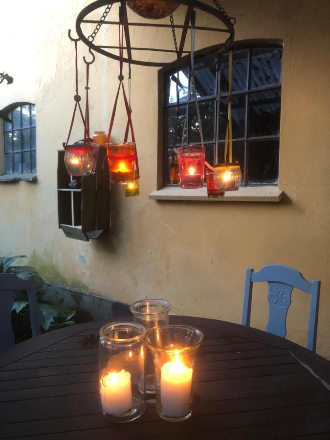 Apartamento Retro Bolig - Fyldt Med Hygge! Ingen Luksus Kolind Exterior foto