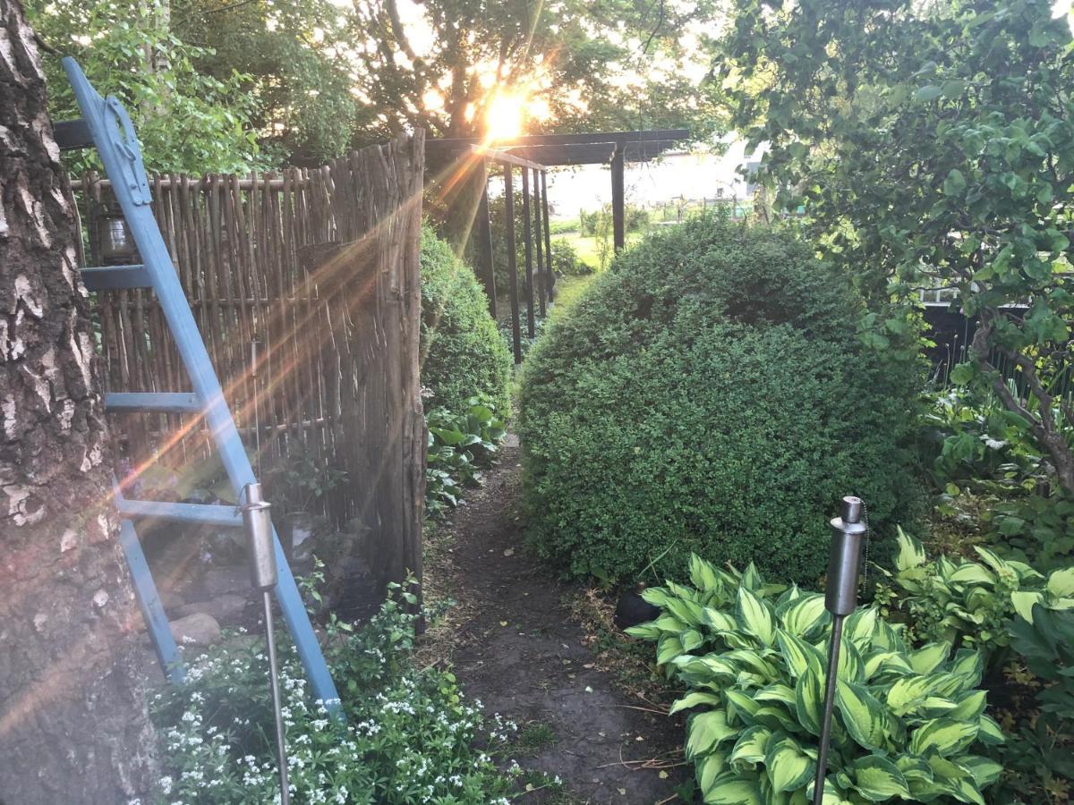 Apartamento Retro Bolig - Fyldt Med Hygge! Ingen Luksus Kolind Exterior foto
